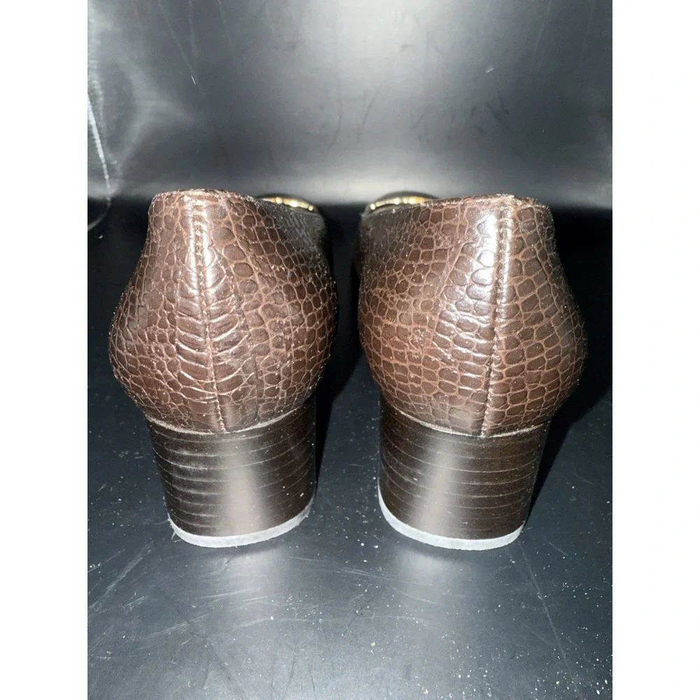 Salvatore Ferragamo Boutique Brown Croc Embossed‎ Leather Pumps 7.5B Italy